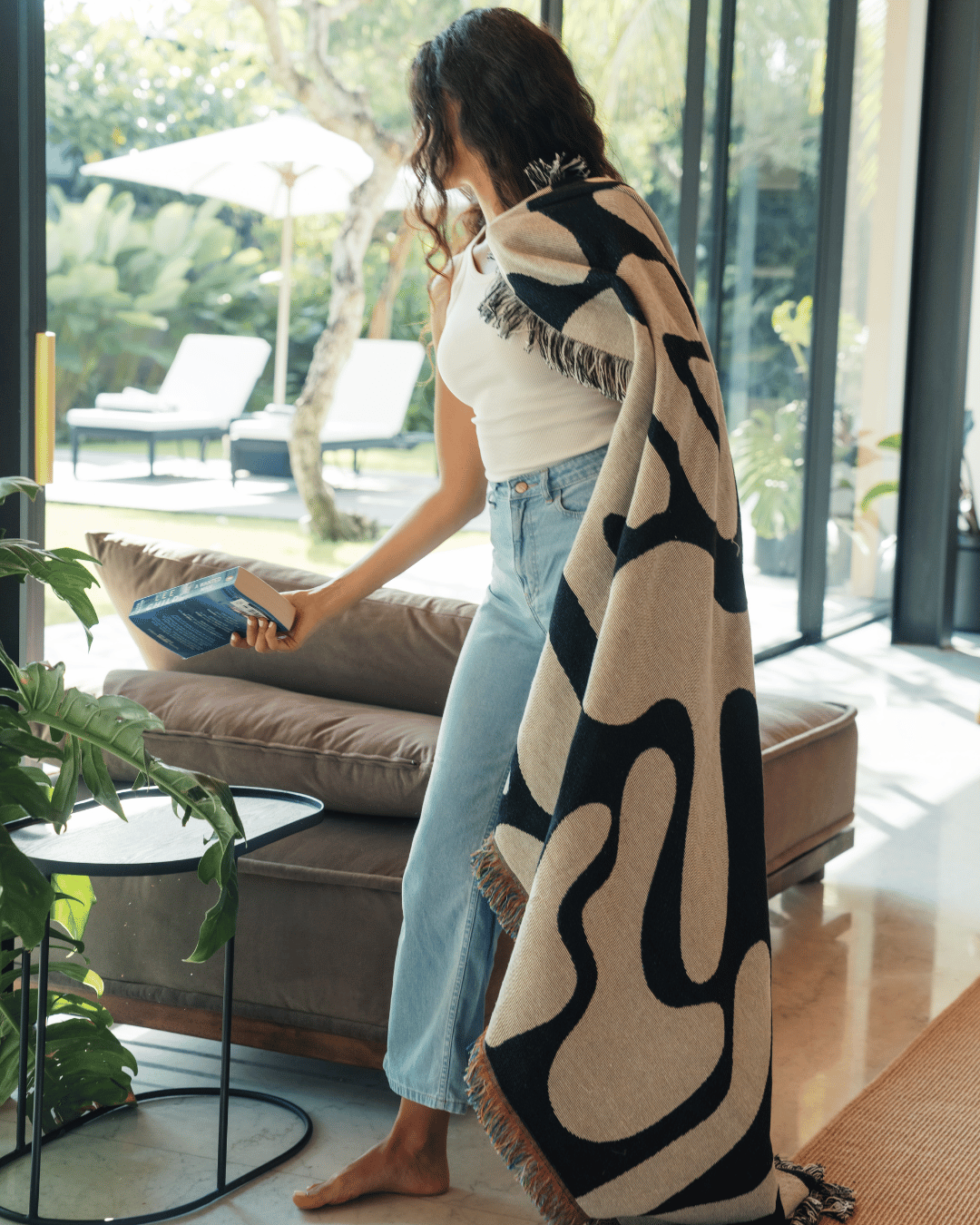 Wildform Onyx blanket