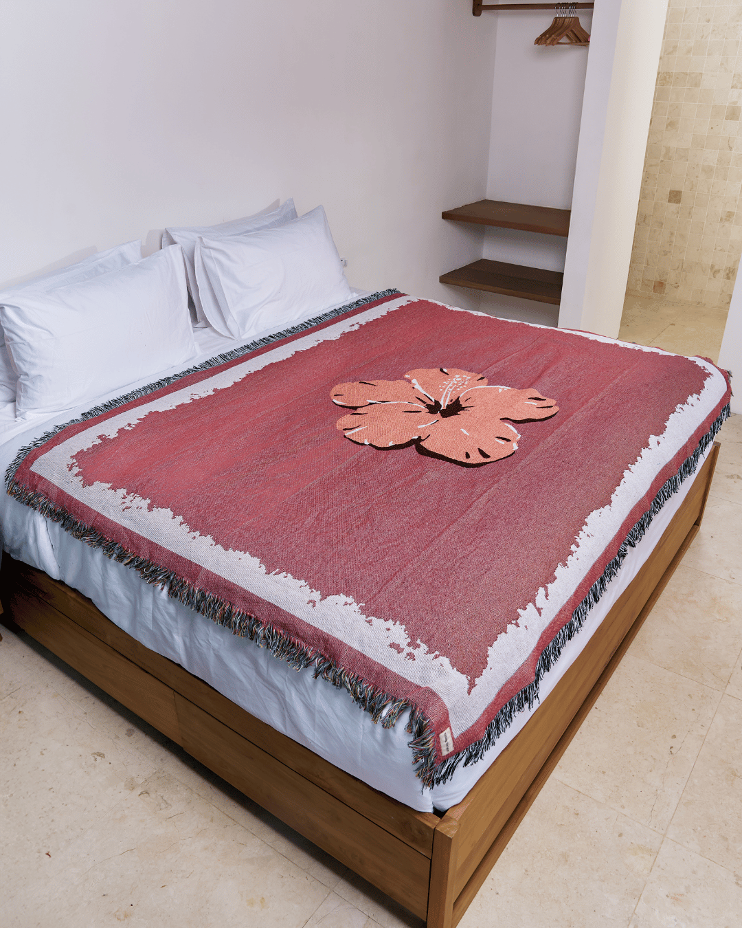 Hibiscus Clay blanket