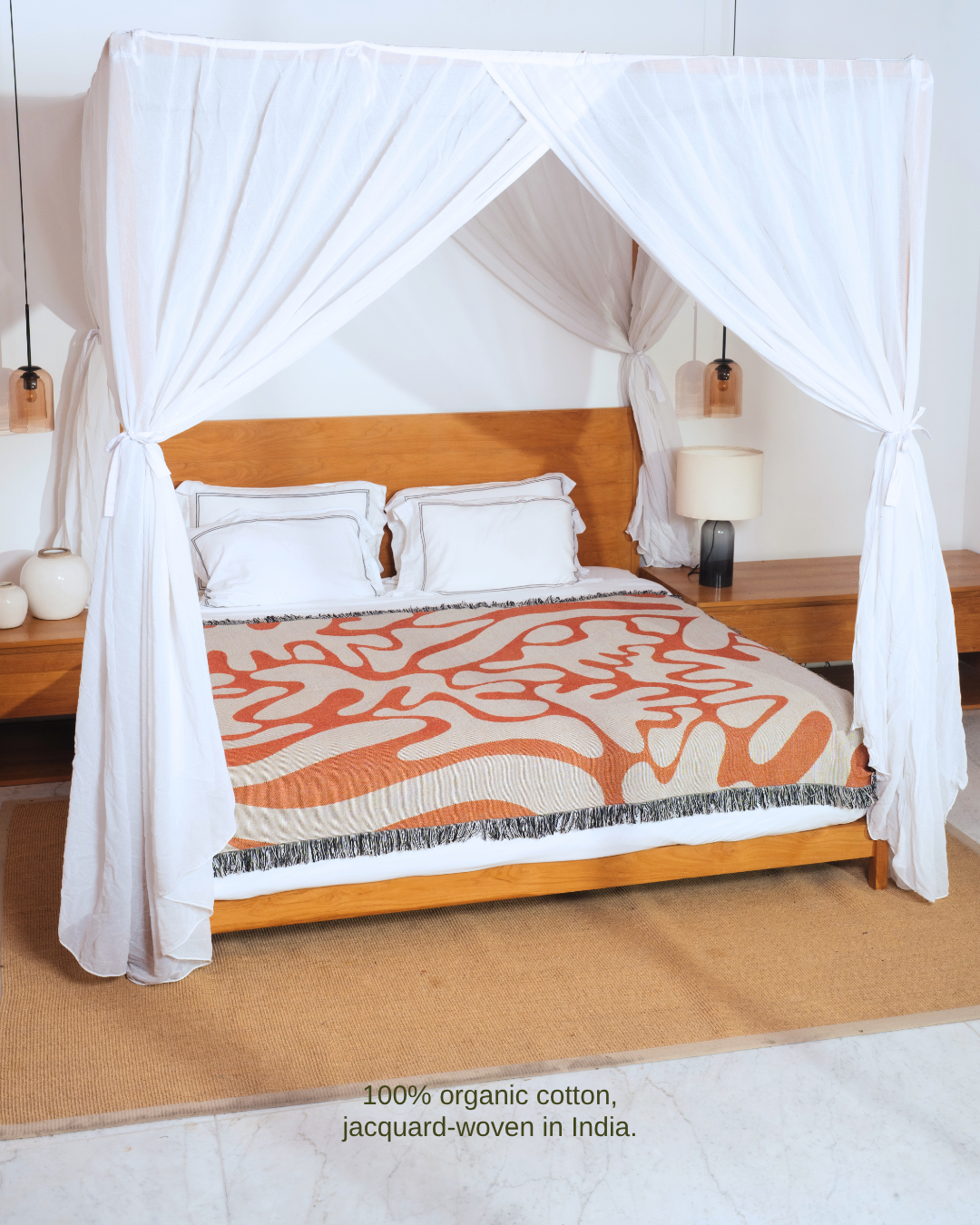 Wildform Clay blanket on canopy bed – 100% organic cotton, jacquard-woven in India