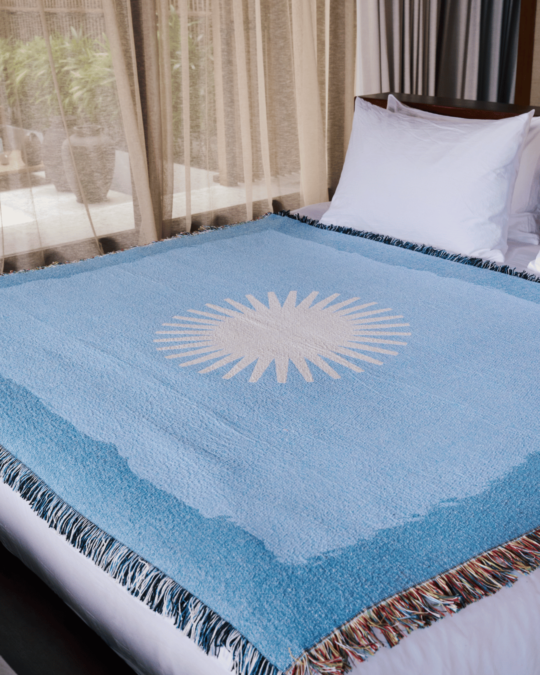 Dawn Sapphire blanket