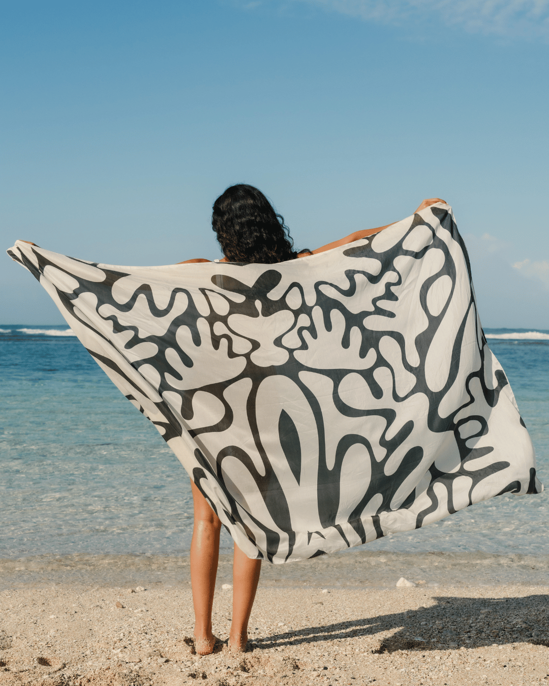 Wildform Onyx Sarong