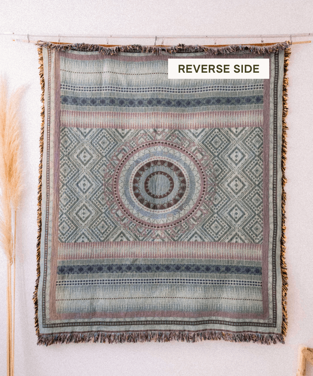 Henna Throw