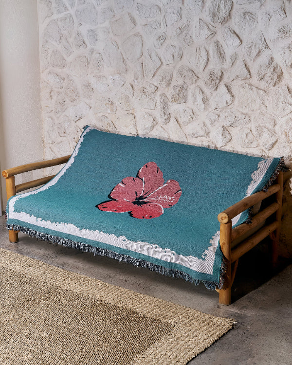 Hibiscus Lagoon blanket