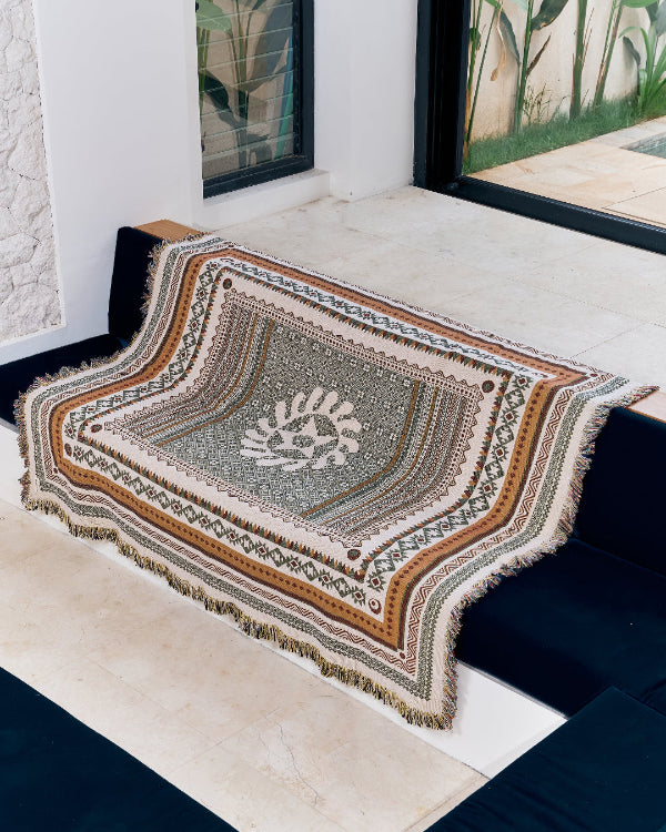 Aura Pasture blanket