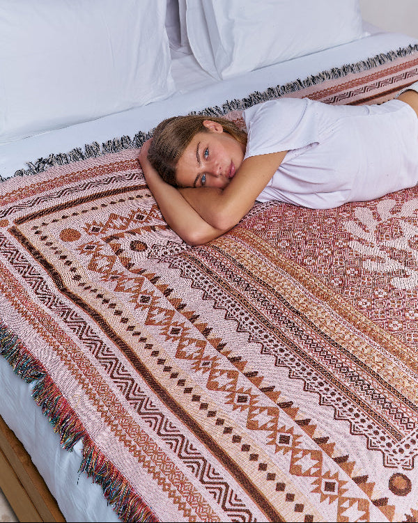 Aura Terracotta blanket