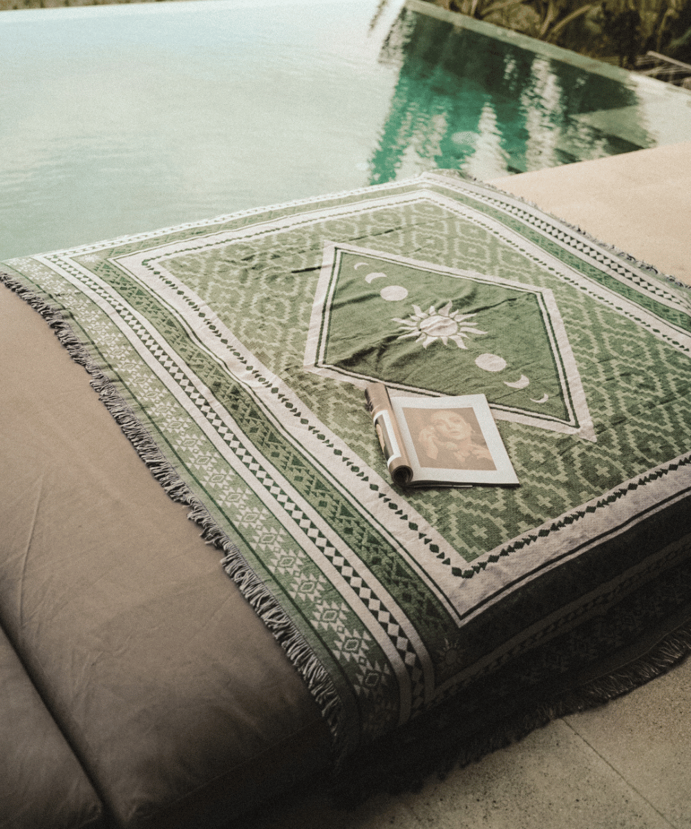 Jade Throw