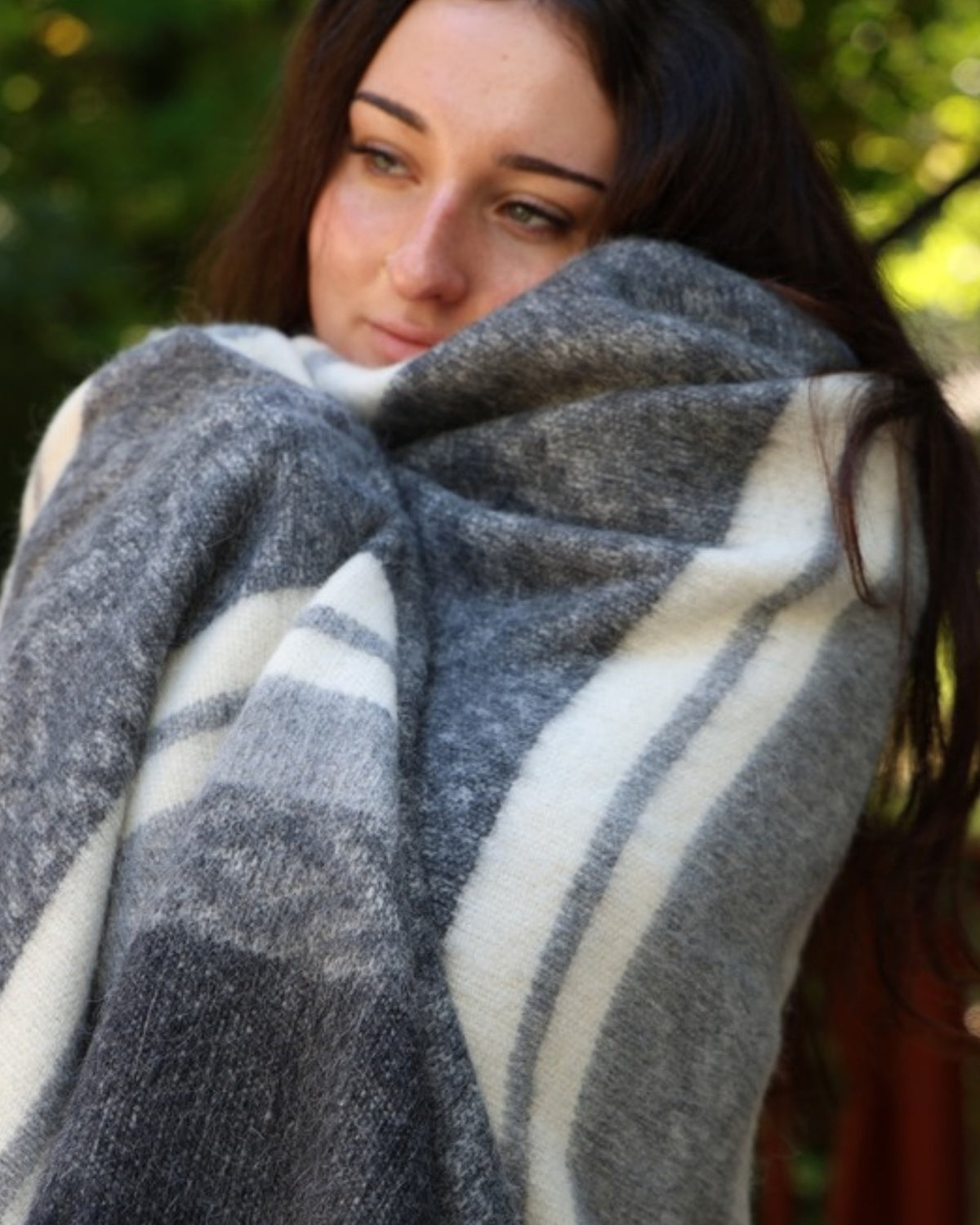 Stone Charcoal alpaca wool throw