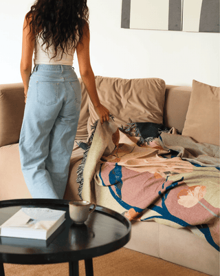 Blushwood Vine blanket