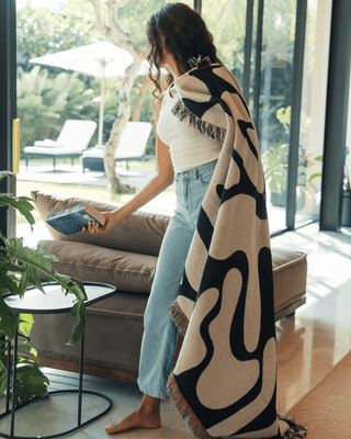 Wildform Onyx blanket