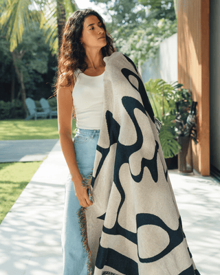 Wildform Onyx blanket