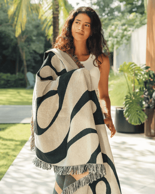 Wildform Onyx blanket