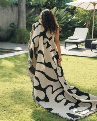 Wildform Onyx blanket
