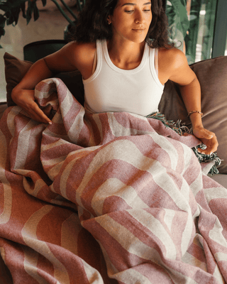 Contour Blush blanket