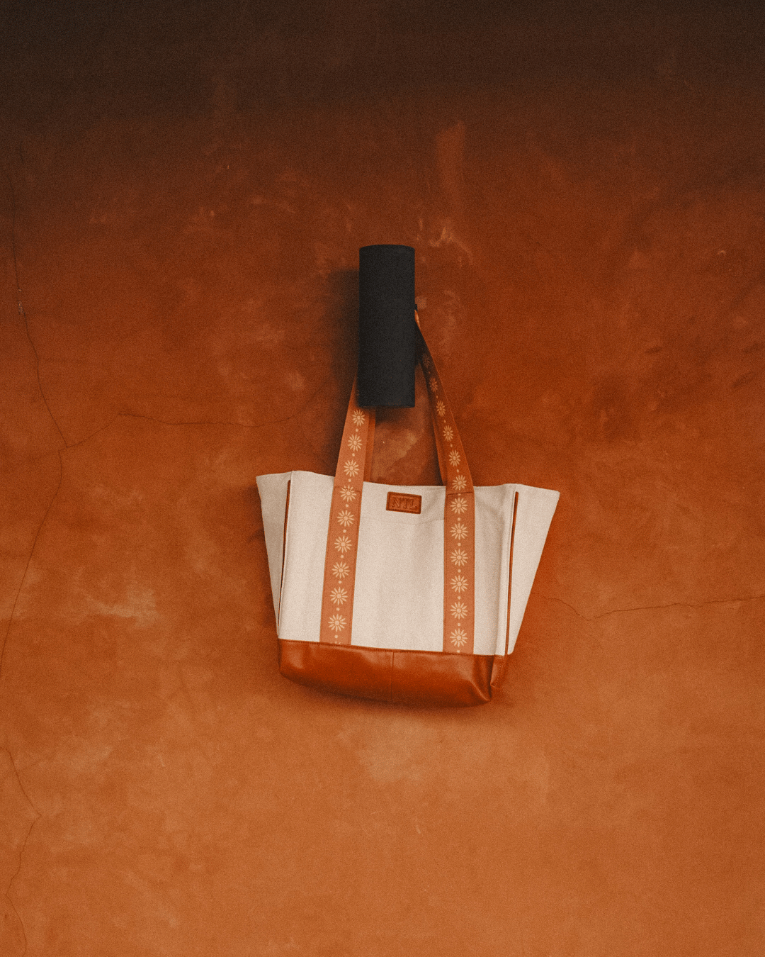 HENNA TOTE
