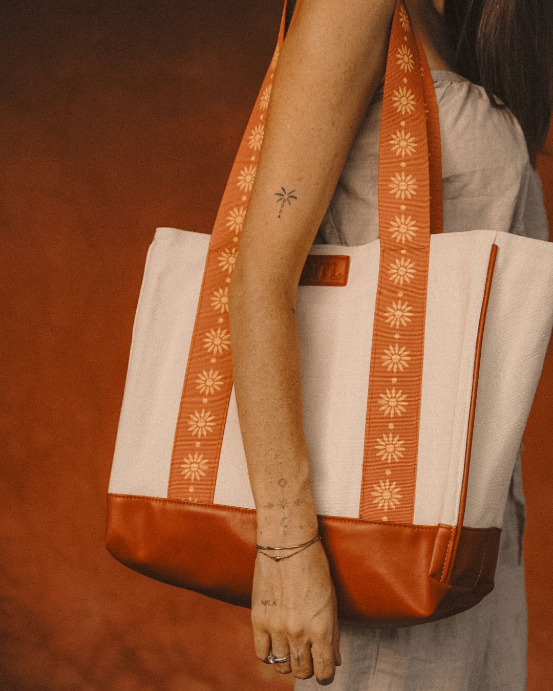 HENNA TOTE