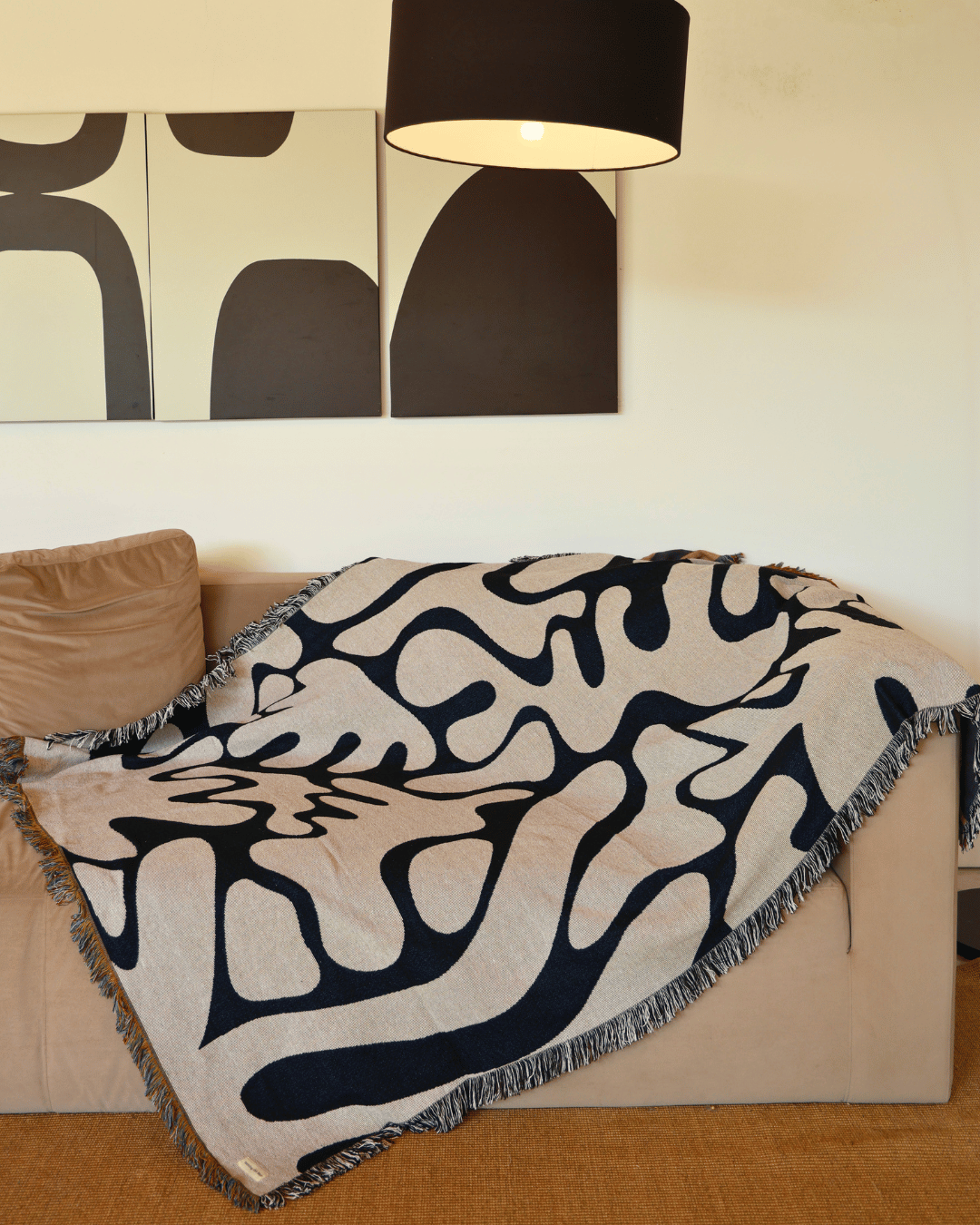 Wildform Onyx blanket