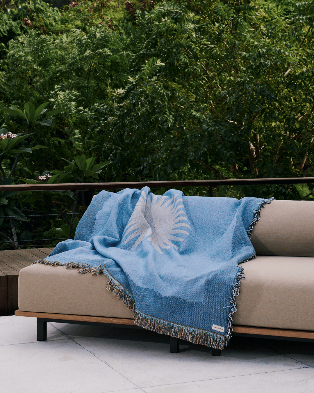Dawn Sapphire blanket