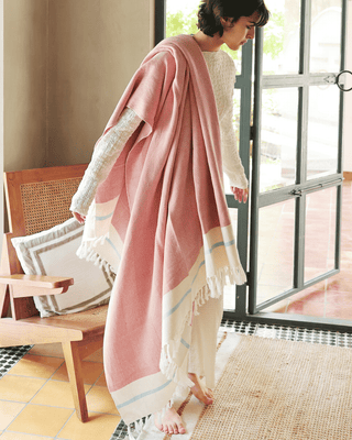 Airweave Herringbone Throw Coral Bloom