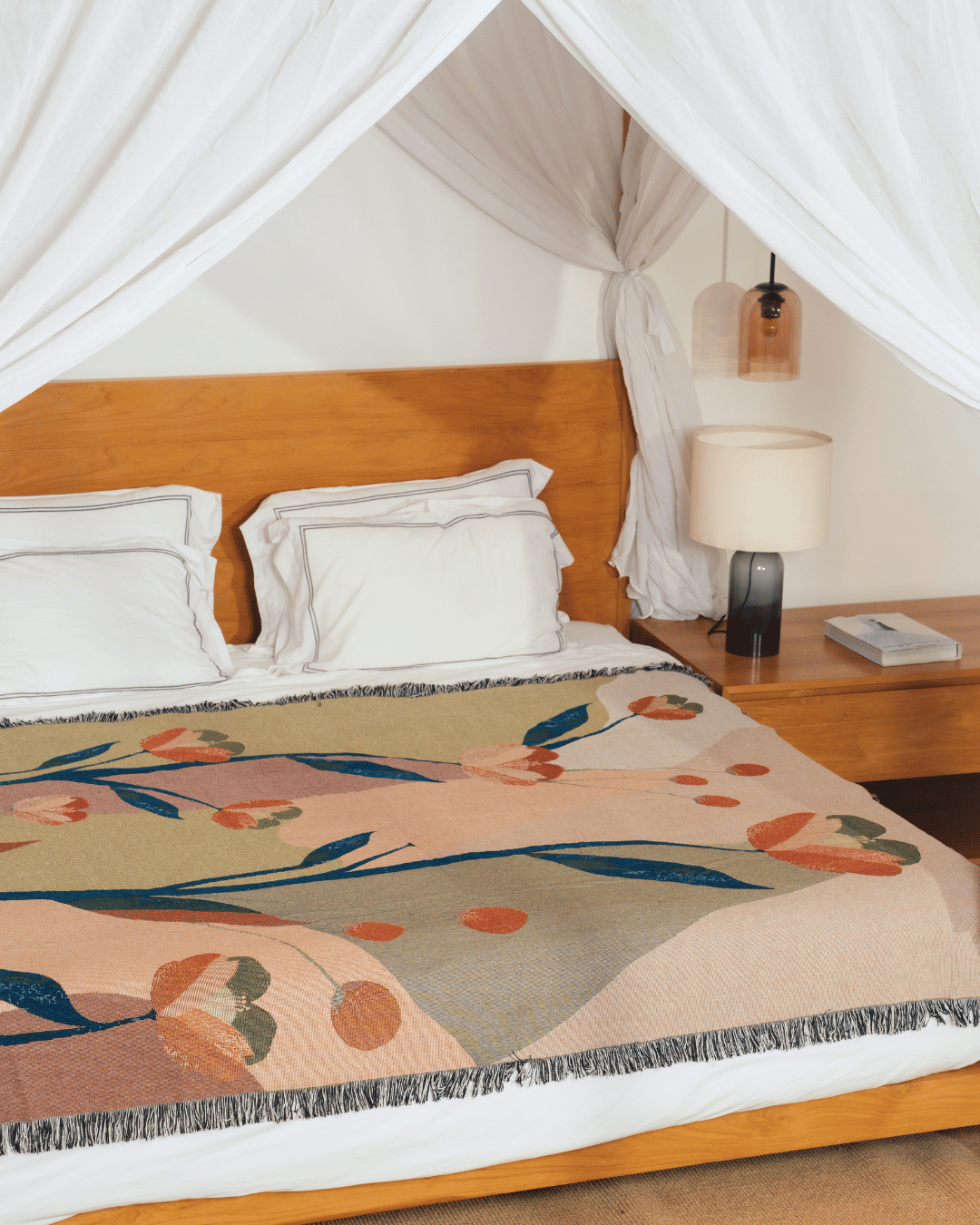 Blushwood Vine blanket