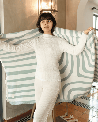 Whisperwind Bamboo Cotton Throw Contour Grove