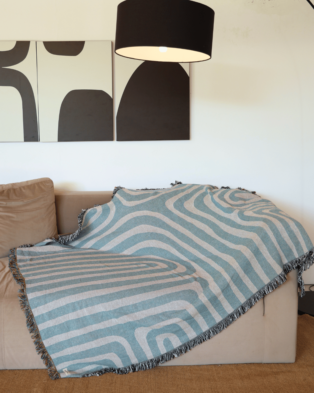 Contour Sky blanket