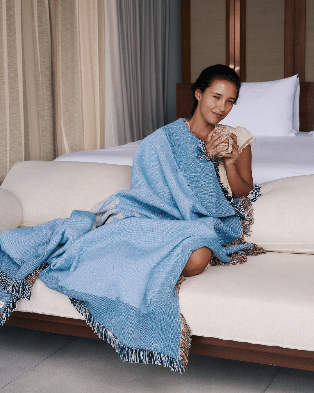 Dawn Sapphire blanket