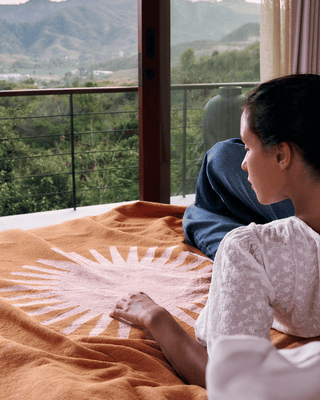 Dawn Apricot blanket