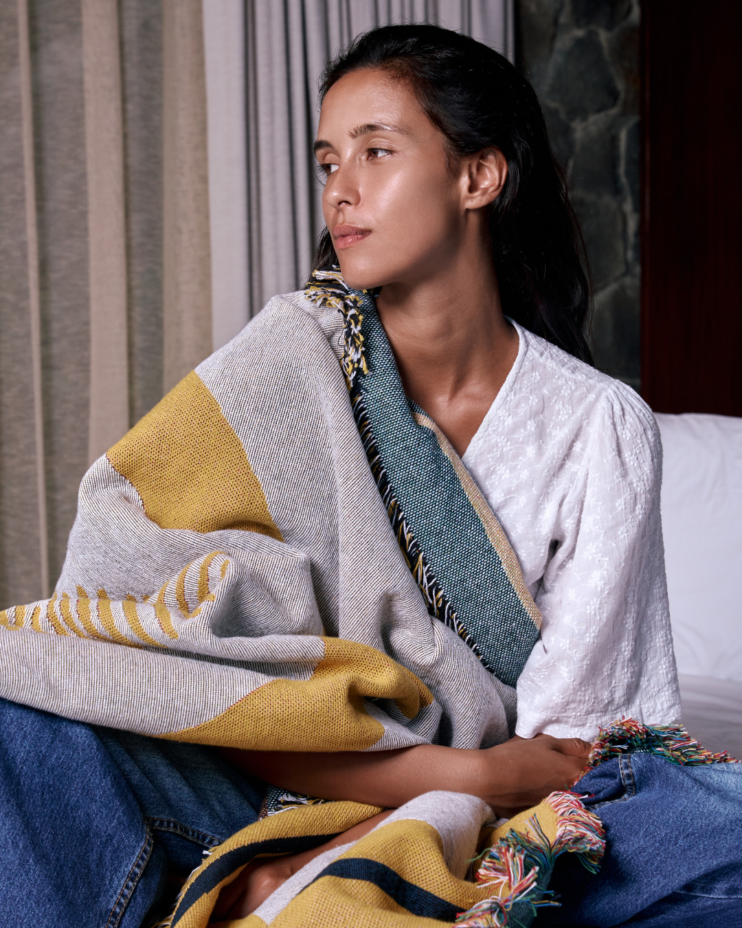 Luna Gold blanket
