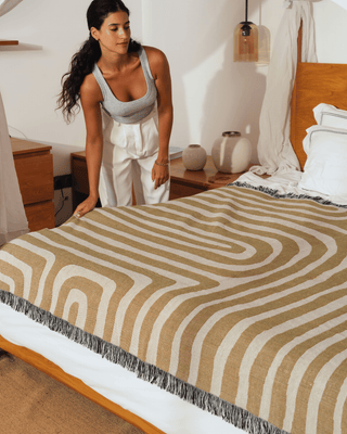 Contour Grove blanket