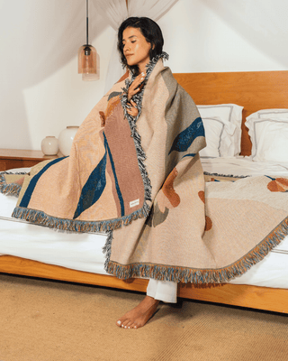 Blushwood Vine blanket