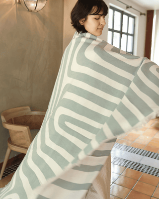Whisperwind Bamboo Cotton Throw Contour Grove