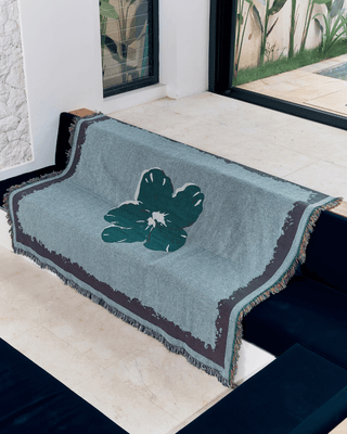 Hibiscus Clay blanket