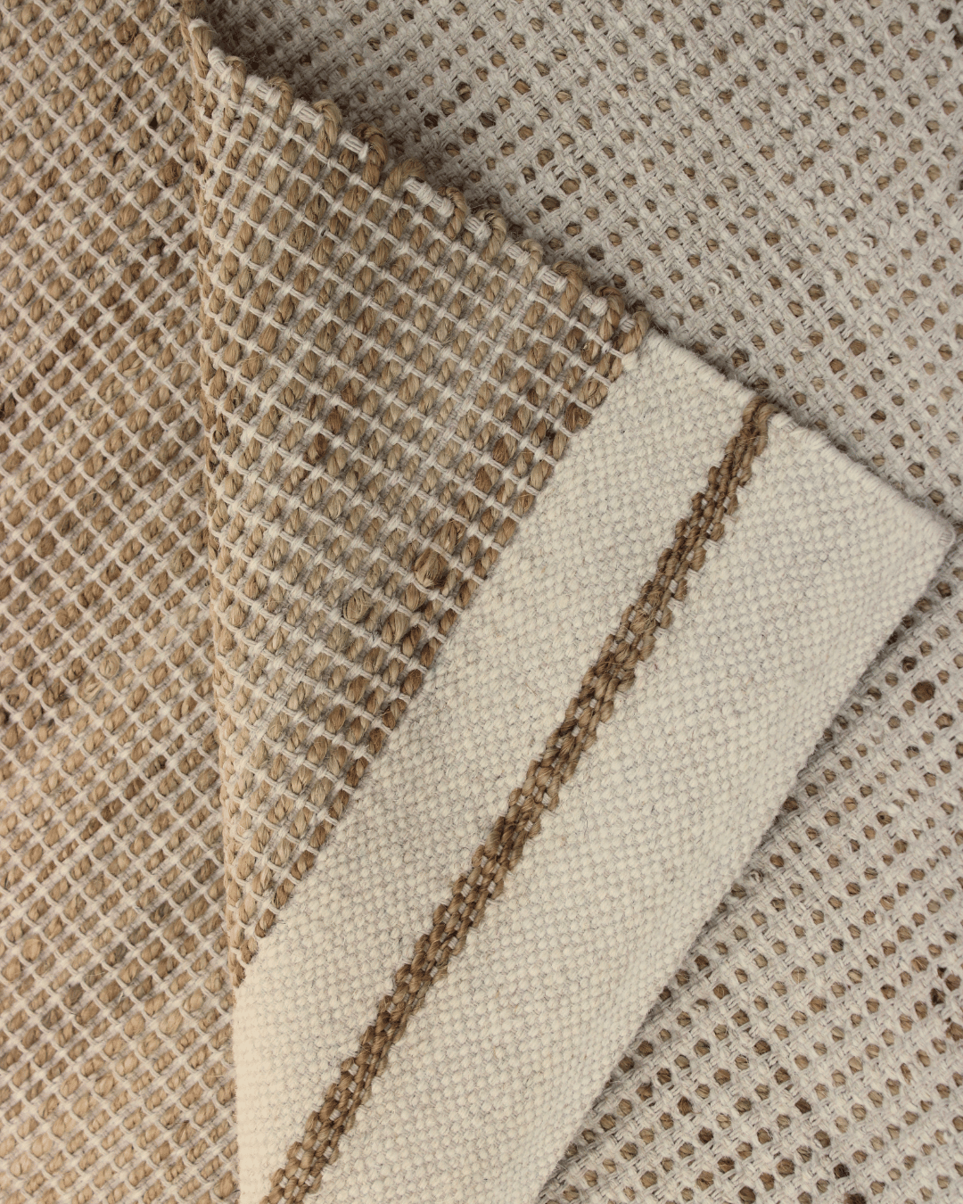 Shonto Grounded Rug — Handwoven Jute, Wool & Cotton Blend