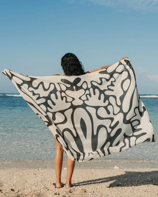 Wildform Onyx Sarong
