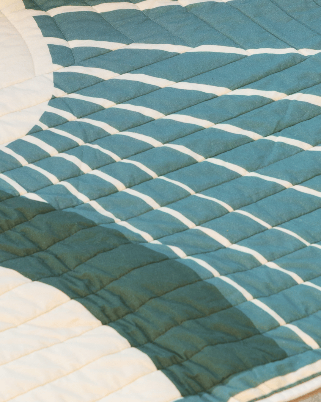 Solara Versatile Quilted Blanket - Sage Horizon